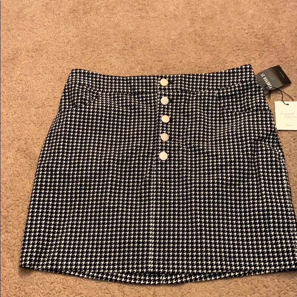 Forever 21 short skirt